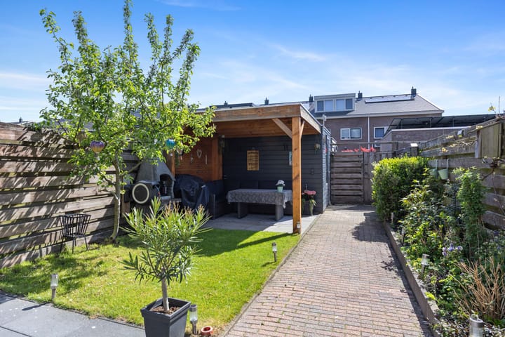 Foto 27 van Niek Engelschmanstraat 3