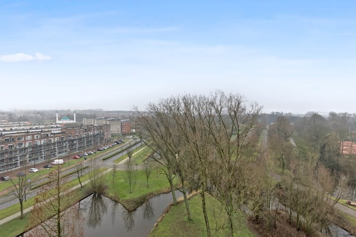 Foto 26 van Burgemeester Van Haarenlaan 1422