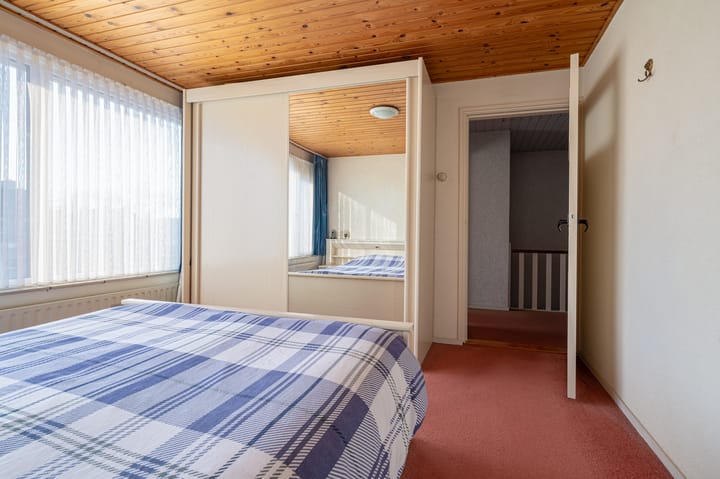 Foto 16 van Azaleastraat 43