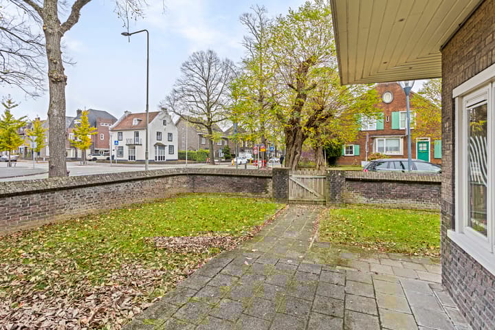 Photo 38 of Mauritslaan 23