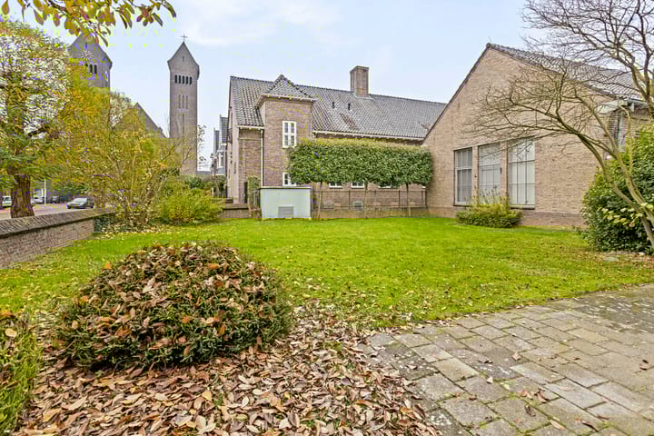 Photo 40 of Mauritslaan 23