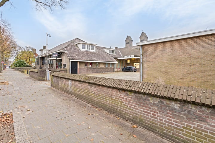 Photo 46 of Mauritslaan 23