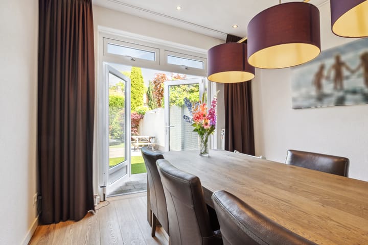 Photo 7 of Meester Schrauwenstraat 12