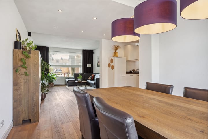 Photo 8 of Meester Schrauwenstraat 12