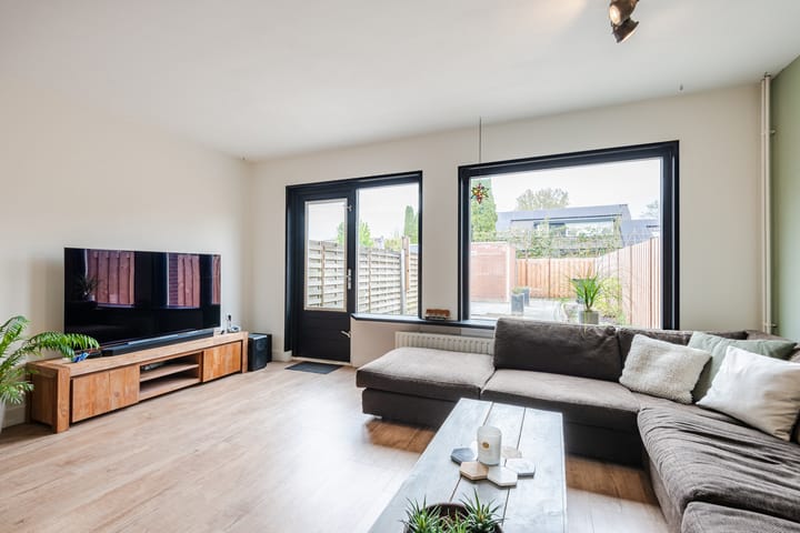 Foto 12 van Thomsonstraat 24