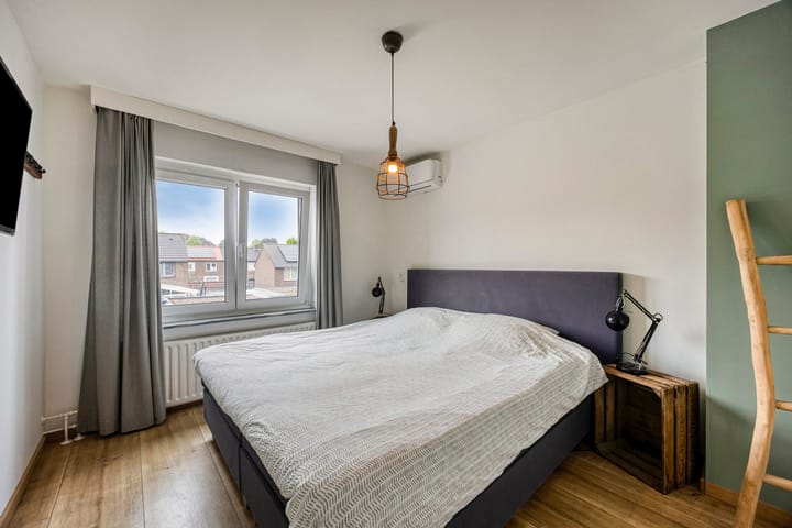 Foto 15 van Luciastraat 59