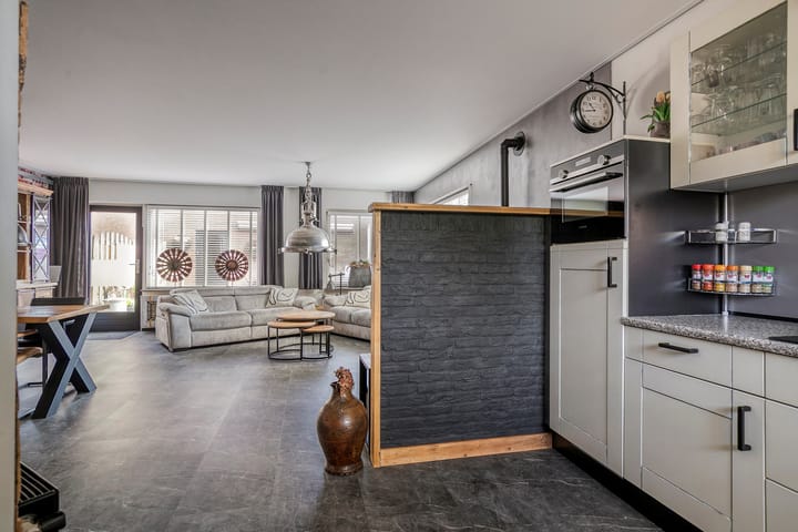 Foto 16 van Zuideinde 18