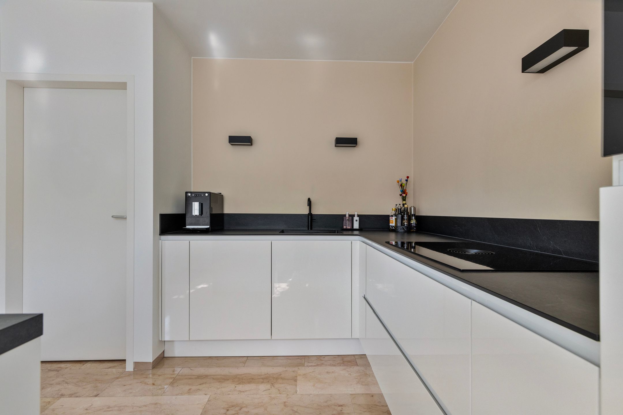 Foto 9 van Heveland 3