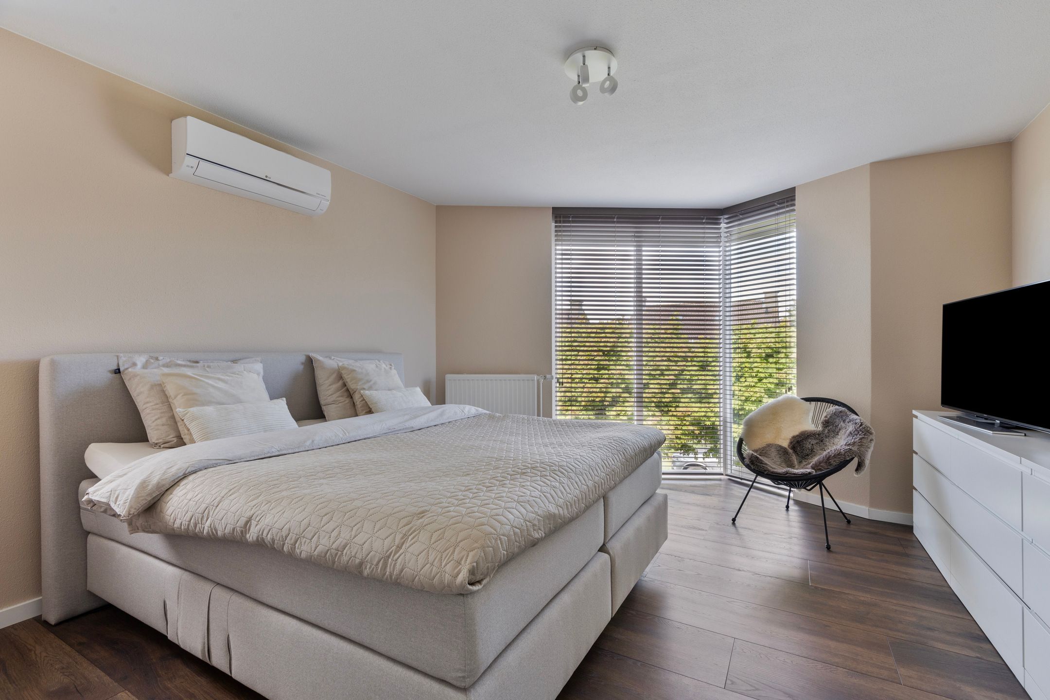 Foto 18 van Heveland 3