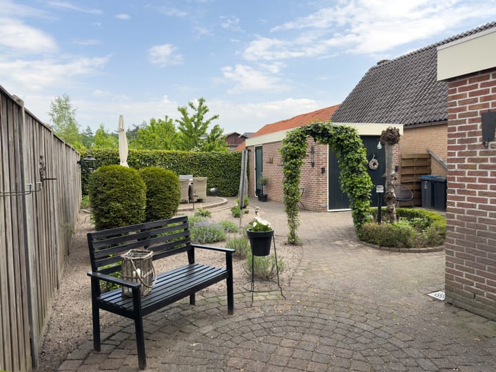 Foto 18 van Middelweg 56