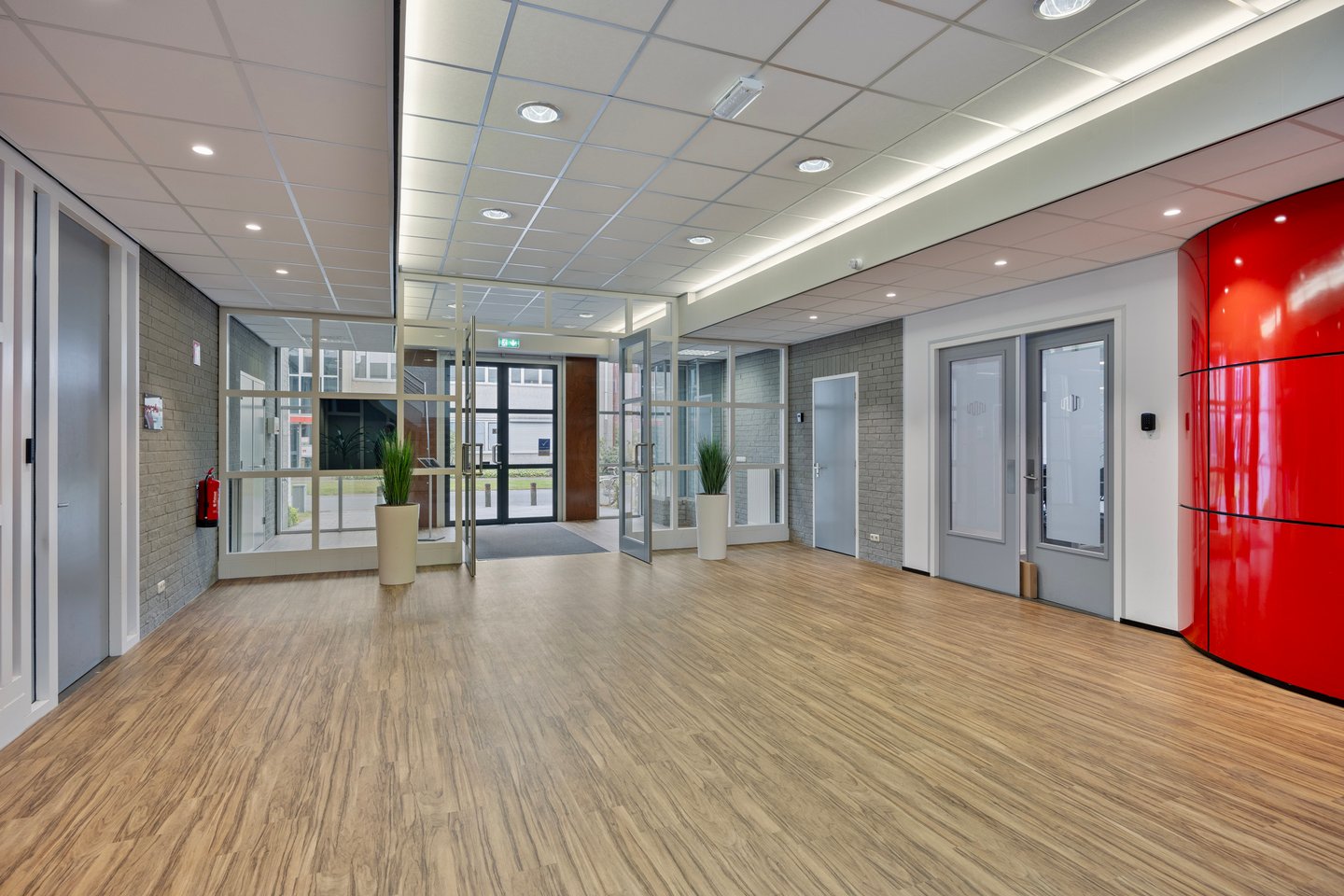 View photo 4 of Institutenweg 6