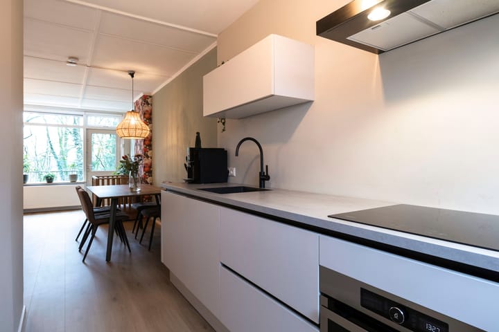 Foto 8 van van Heutszlaan 54-1