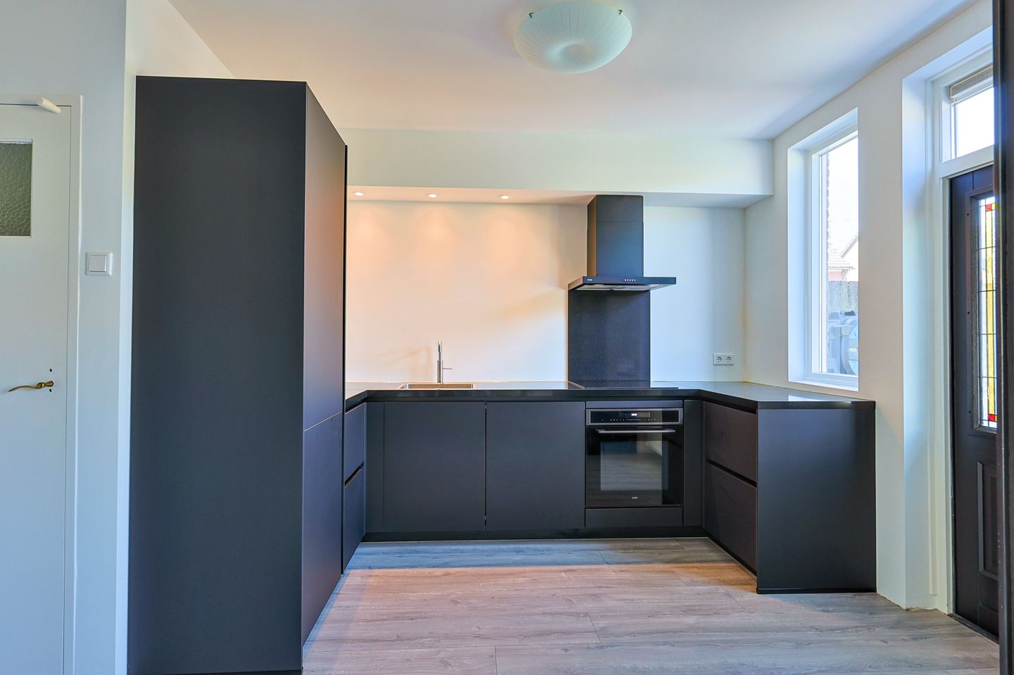 Photo 5 of Fokkerstraat 24