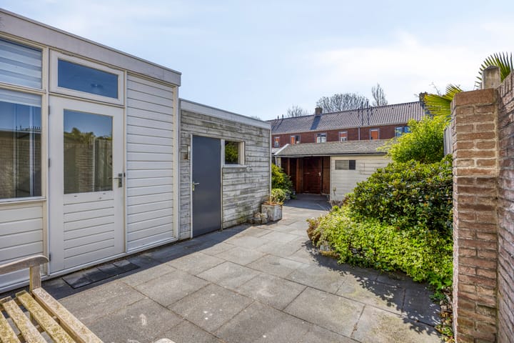 Foto 16 van Hugo de Grootstraat 17