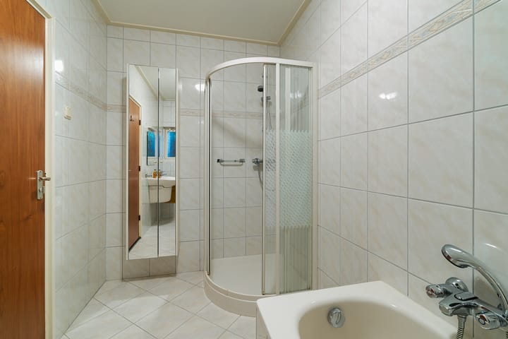 Foto 30 van Plevierstraat 6