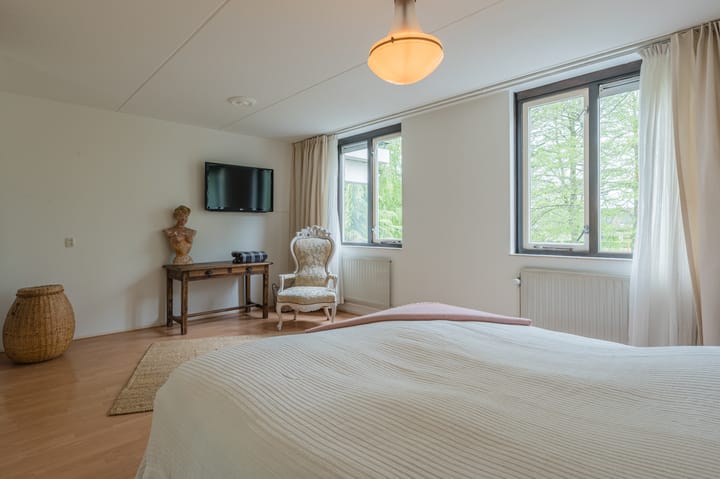 Foto 19 van Spinel 27