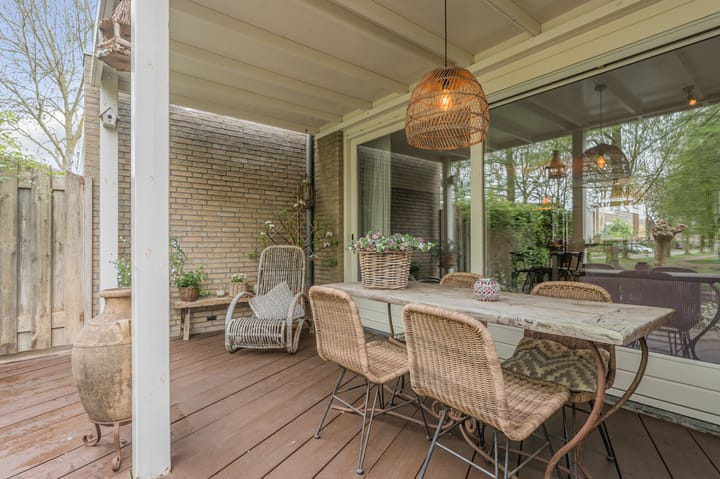 Foto 33 van Spinel 27