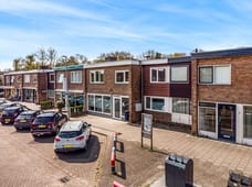 vrije-sector-woningen te huur op Prinses Christinalaan 127-A