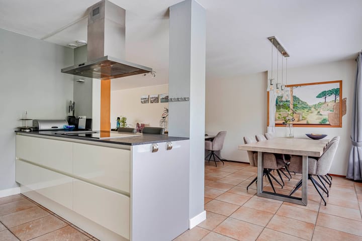 Foto 10 van Schout van der Dussensingel 85