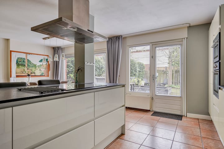 Foto 11 van Schout van der Dussensingel 85