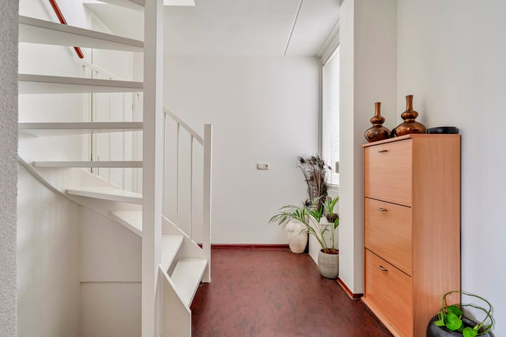 Foto 19 van Schout van der Dussensingel 85