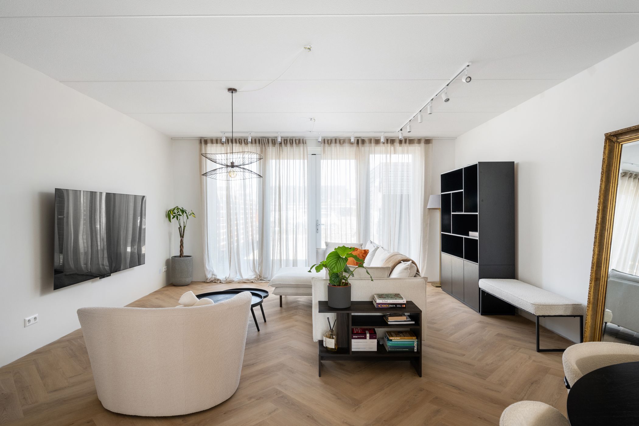 Photo 6 of Buckingham 32