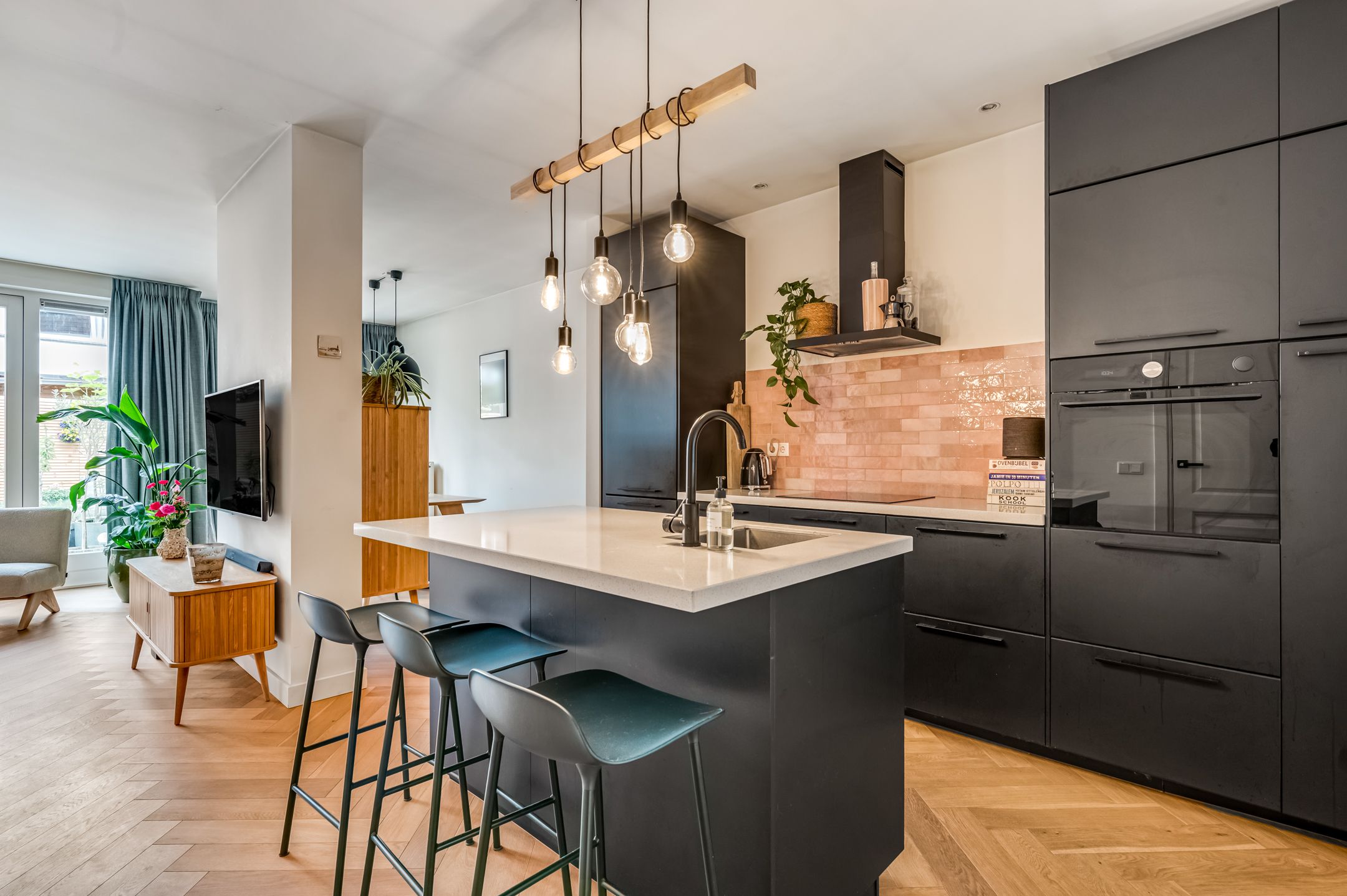 Foto 6 van Cornelis Mertenssstraat 18