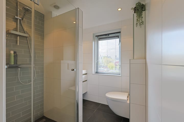 Foto 29 van Van Reedestraat 36