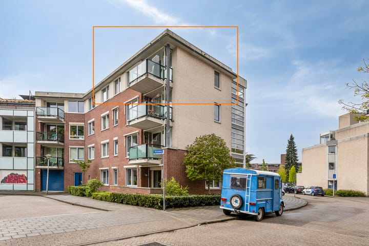 Bekijk foto van Pastoor Sickingstraat 33