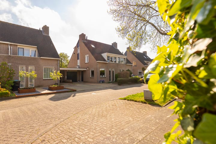 Foto 62 van Jacob Ruisdaelstraat 13