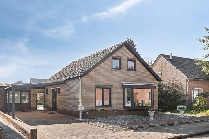 Foto 1 van Jhr. Mr. De Casembrootstraat 2