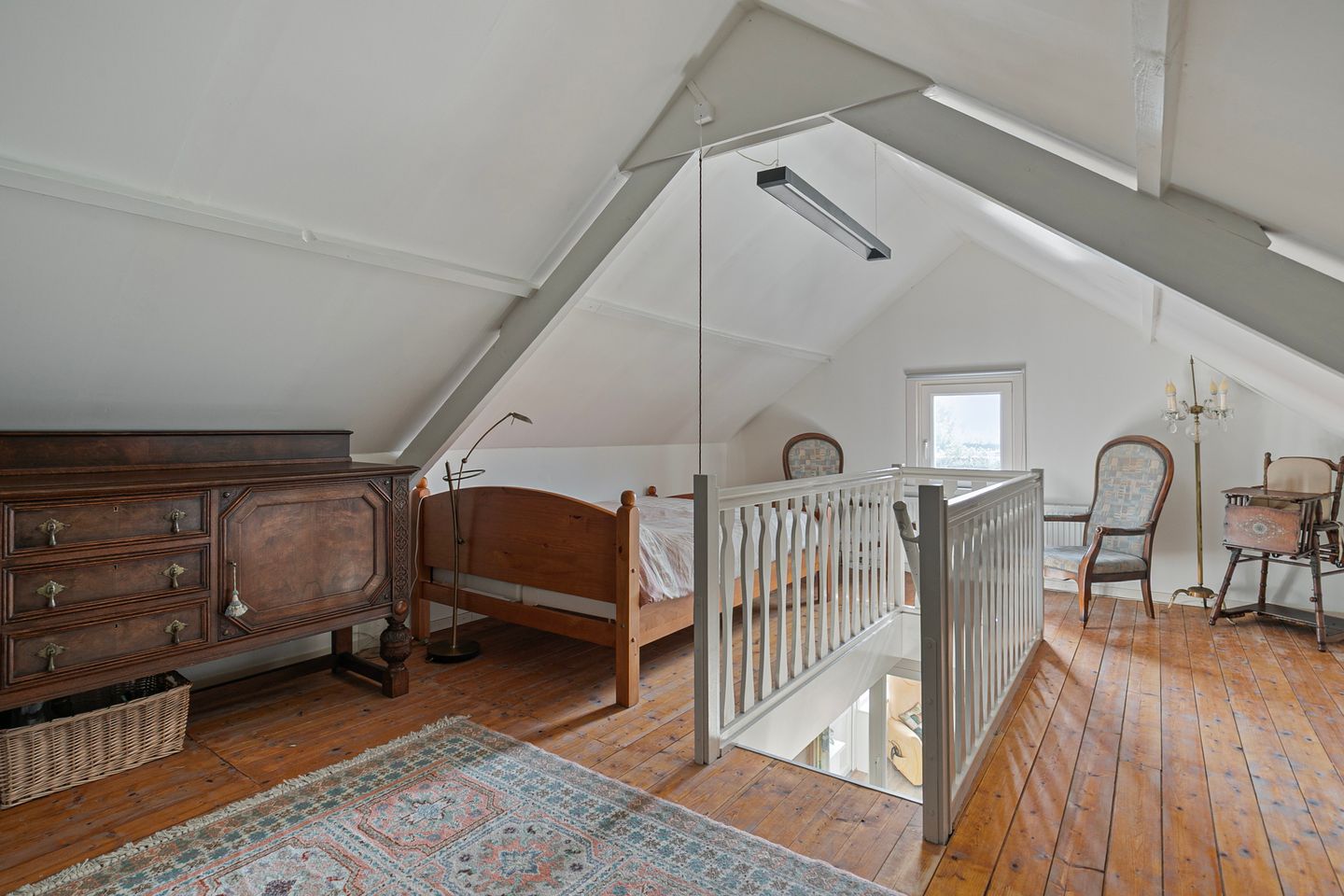 Foto 14 van Jhr. Mr. De Casembrootstraat 2