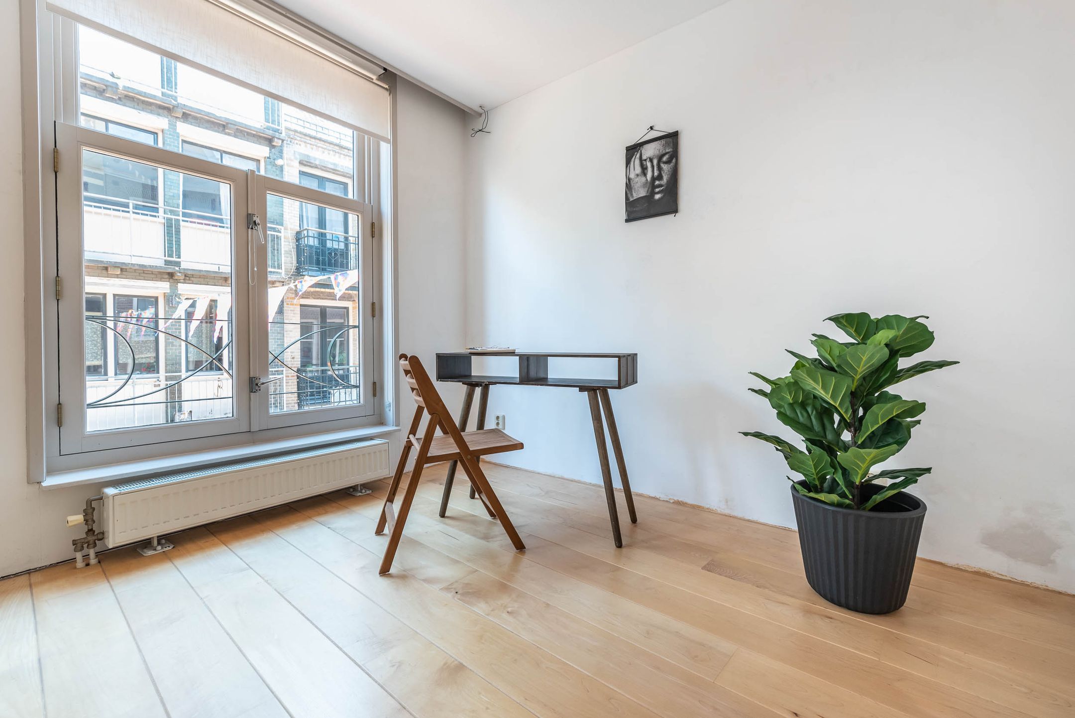 Photo 24 of Warmoesstraat 18-C