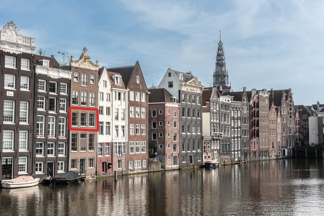 Photo 1 of Warmoesstraat 18-C