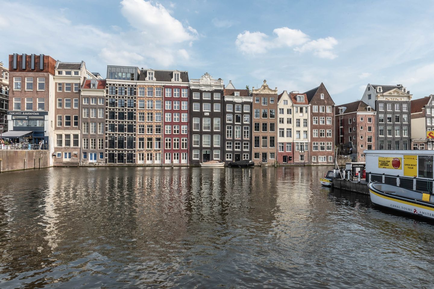 Photo 34 of Warmoesstraat 18-C