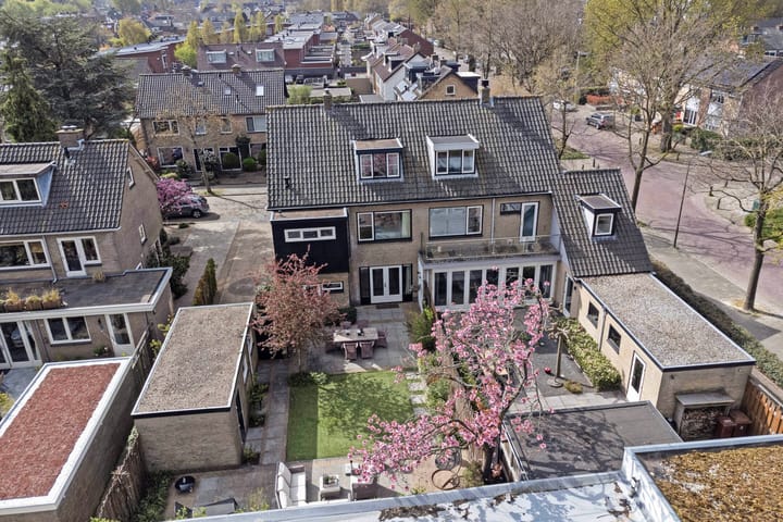 Foto 38 van Niftarlakestraat 14