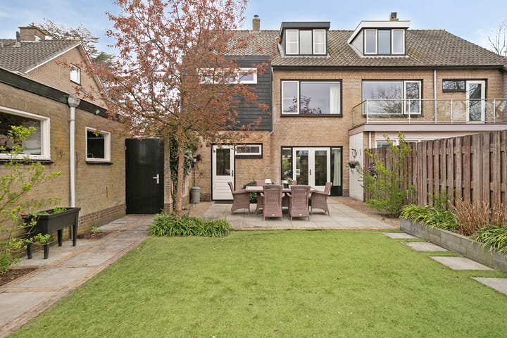 Foto 37 van Niftarlakestraat 14