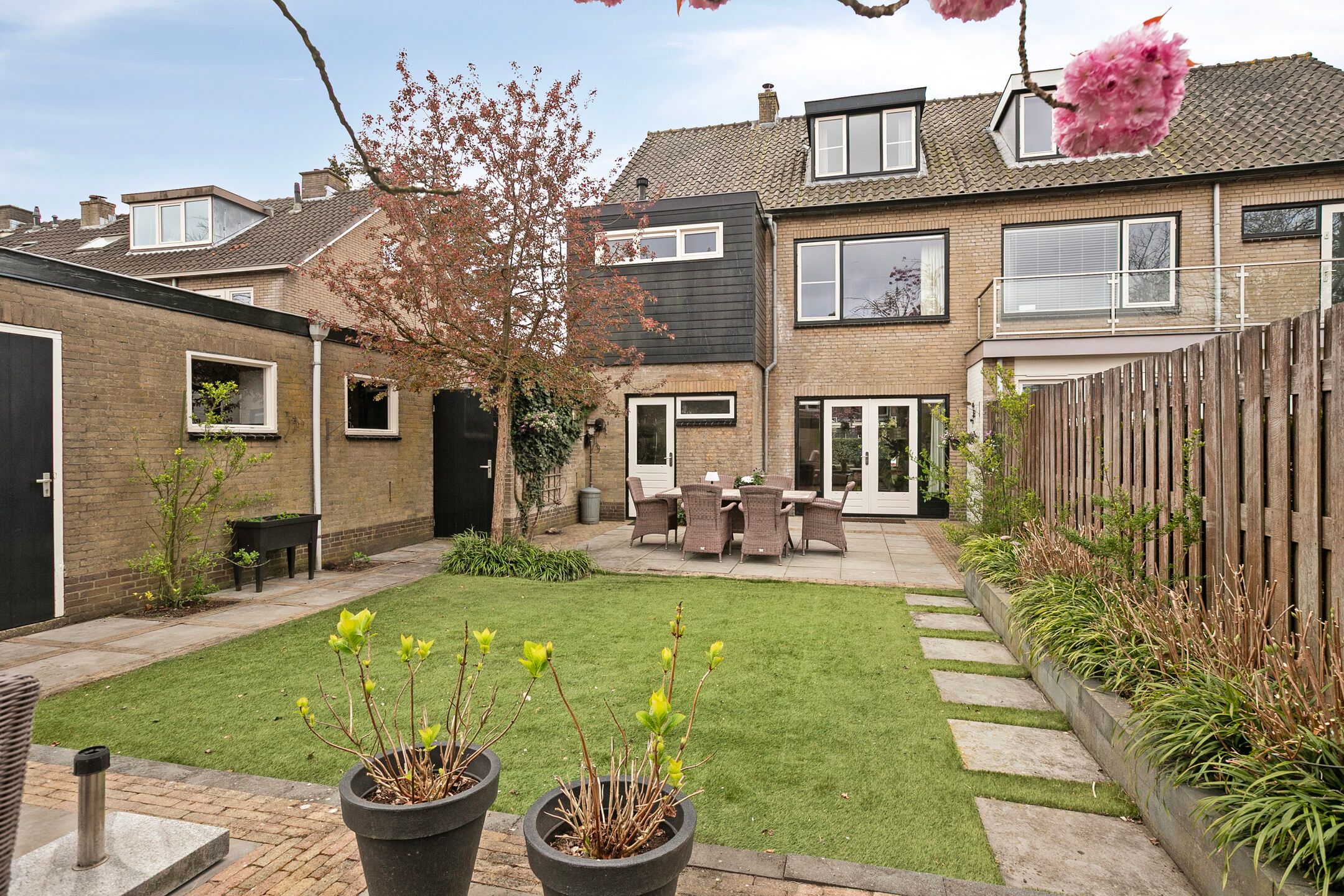 Foto 36 van Niftarlakestraat 14