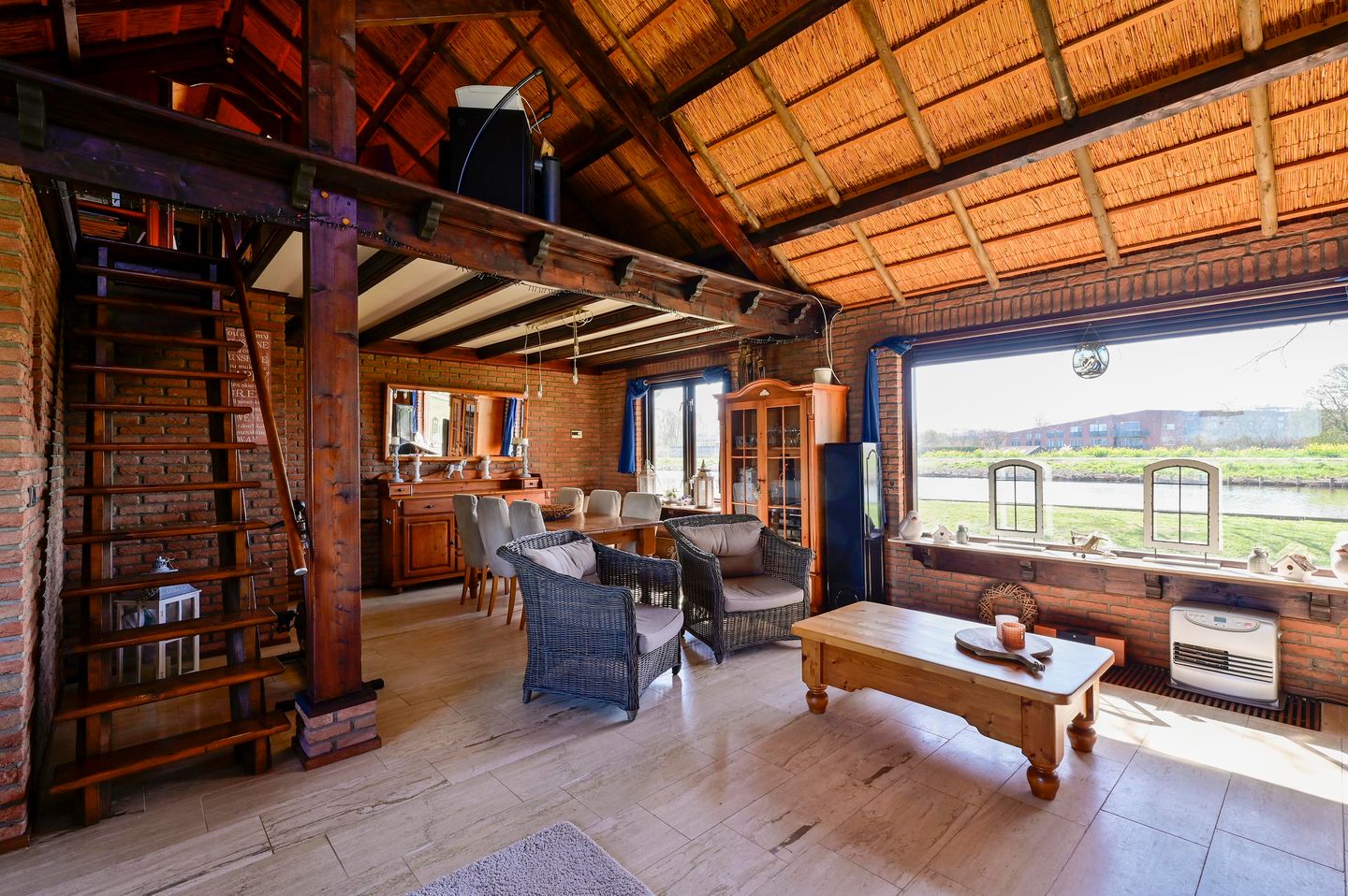 Foto 5 van A.C. Verhoefweg 1