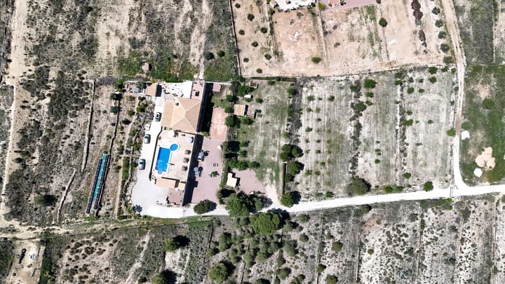 Foto 94 van Camino Almistech 21