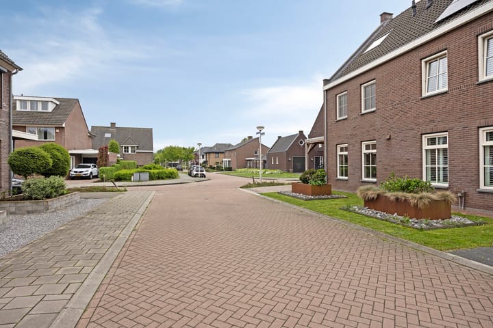 Foto 2 van Esdoornstraat 20