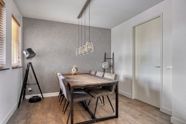 Foto 16 van Esdoornstraat 20