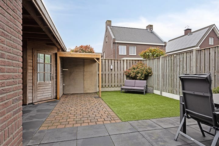 Foto 32 van Esdoornstraat 20