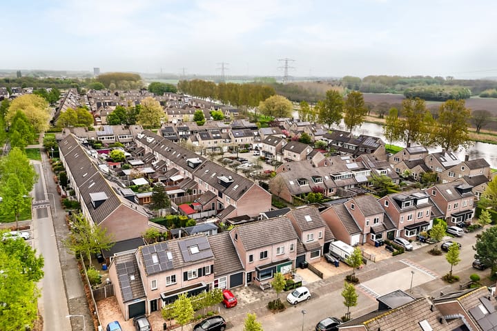 Foto 32 van Cliviastraat 5