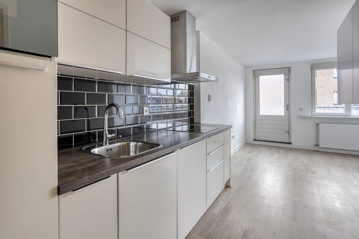 Foto 13 van Hooghuisstraat 33-B