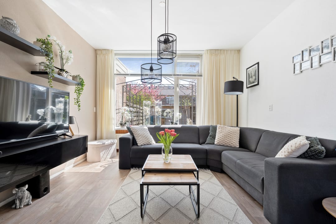 Photo 8 of Adam Schuurmanstraat 30