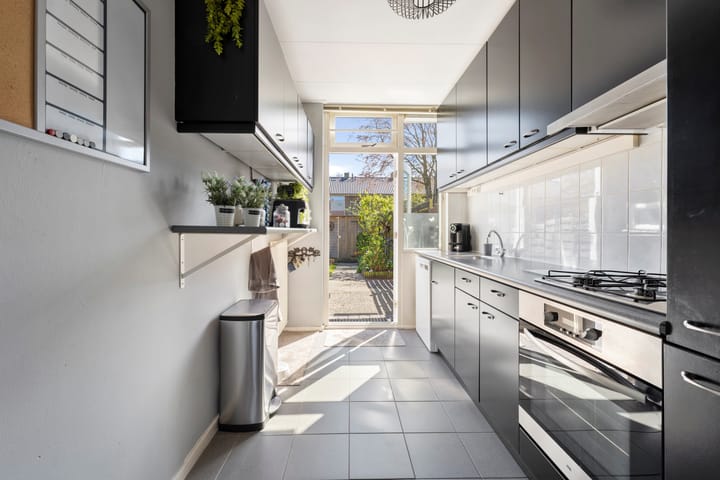 Foto 13 van Adam Schuurmanstraat 30