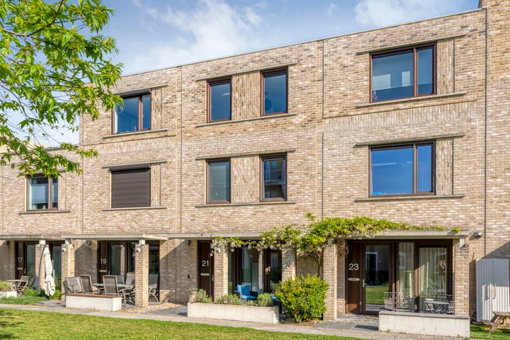 Foto 1 van Von Weberhof 21