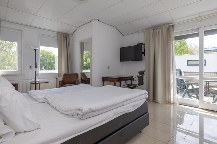 Foto 24 van Louis Chrispijnstraat 13