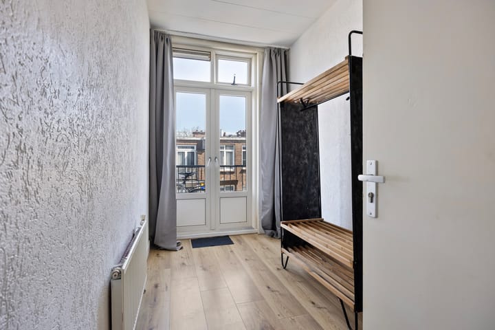 Photo 7 of Joris van der Haagenstraat 42